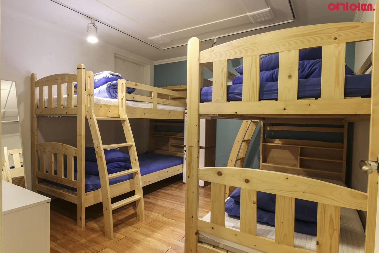 Sinchon Sisters Hostel Seoul Exterior foto